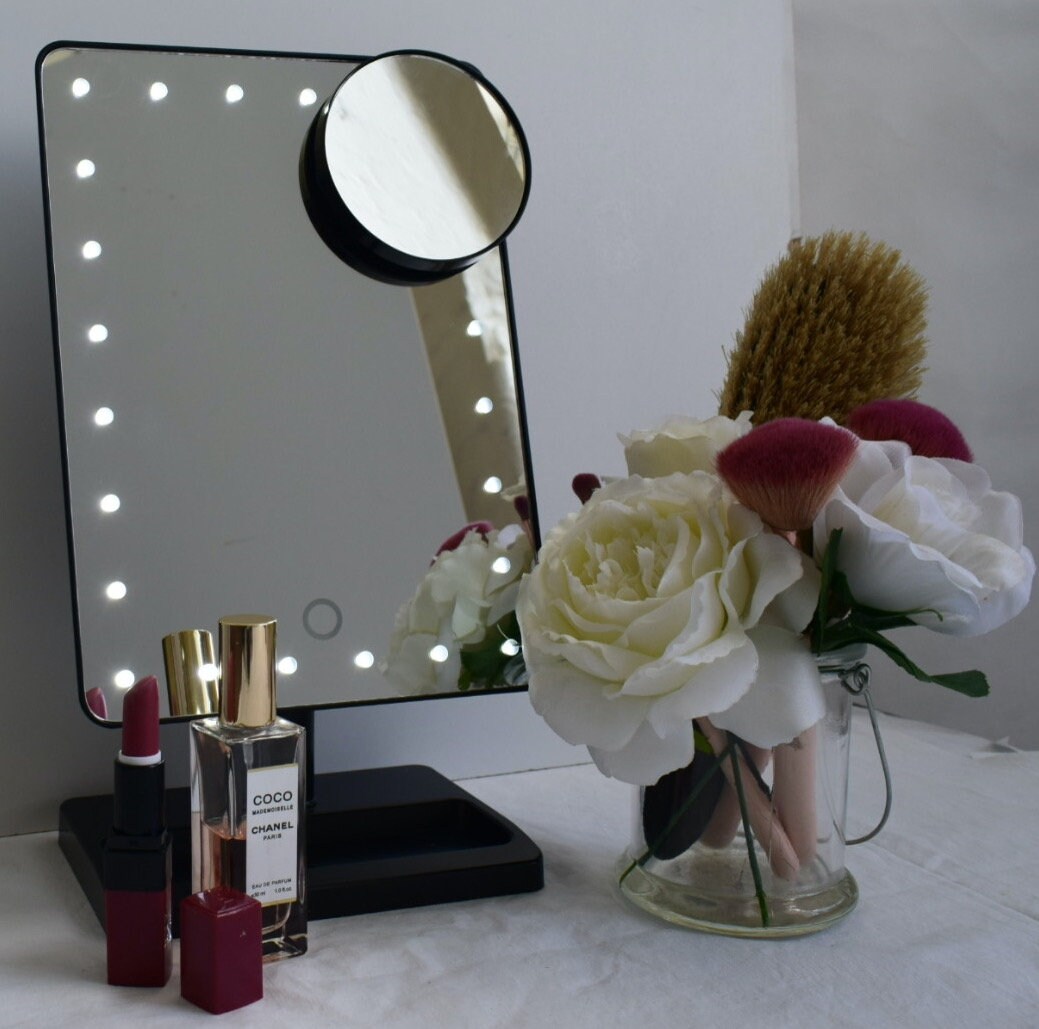 Hollywood Table Top Makeup Mirror - Lumina Pro USA 