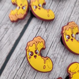 Cheesy Macaroni Shoe Charm, Fun Food Character Shoe Charm