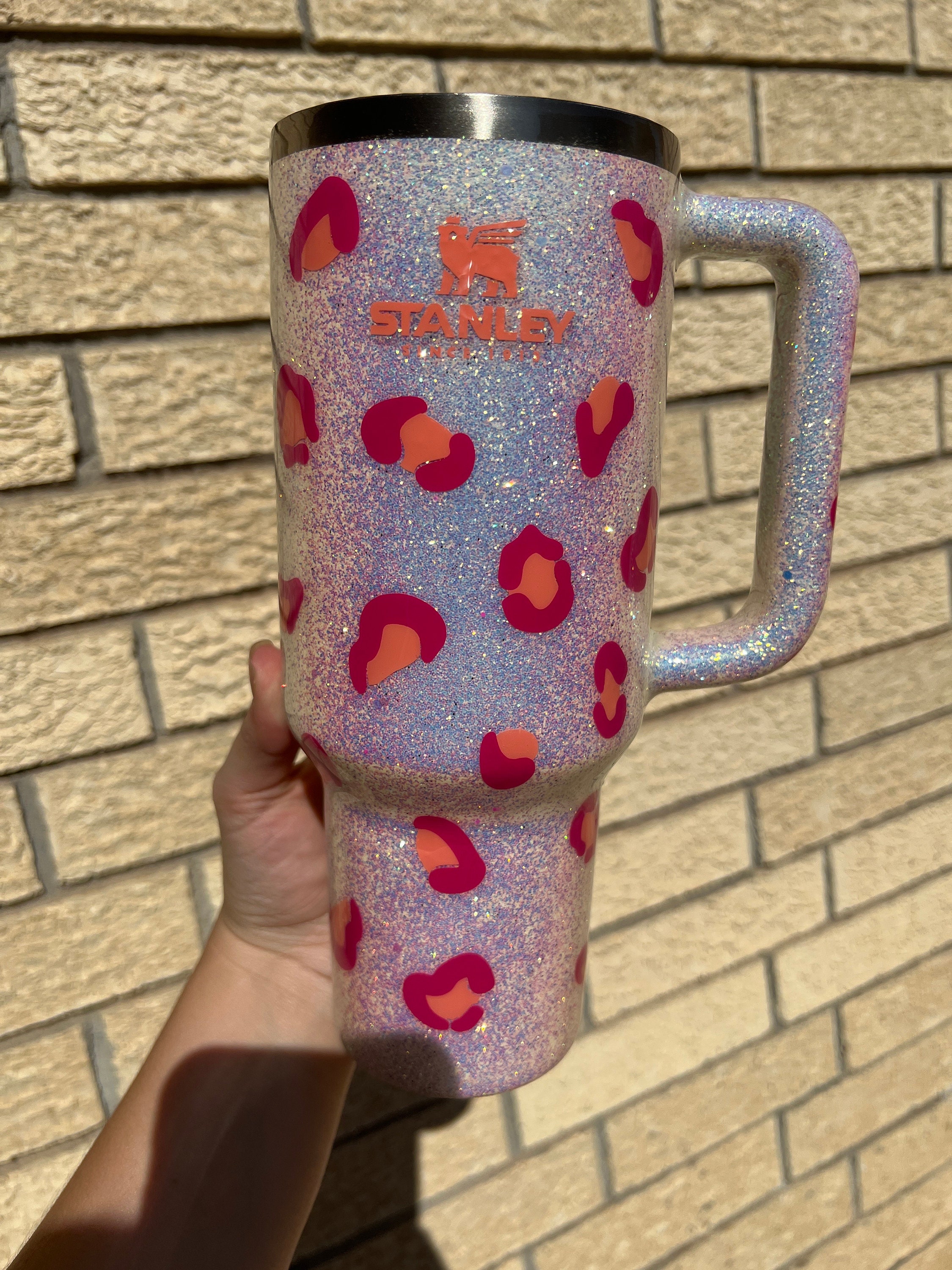 Lashicorn 40 Oz. Tumbler with Handle and Straw White Leopard Silver 10”  tall Cup lid included Insula…See more Lashicorn 40 Oz. Tumbler with Handle  and