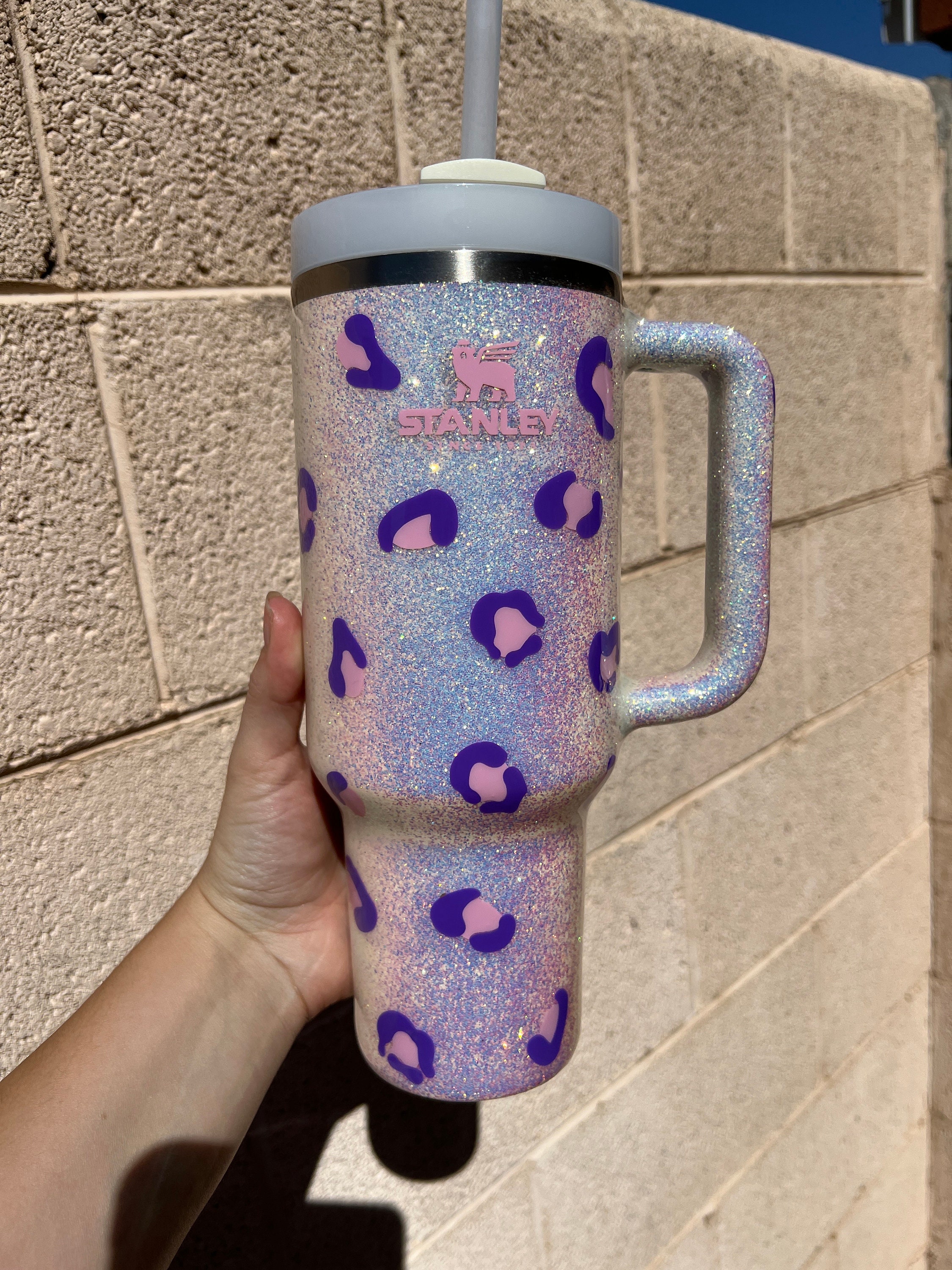 40 oz Iridescent Leopard Print Tumbler with Handle in Turquoise Green