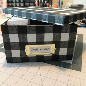Diamond Painting DMC Spare Drill Storage/Organization Box (Black Plaid)