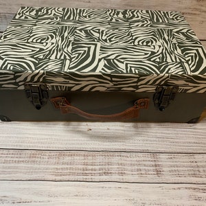 TRUNK Diamond Painting DMC/AB Spare Drill Storage/Organization Box (zebra and grey)
