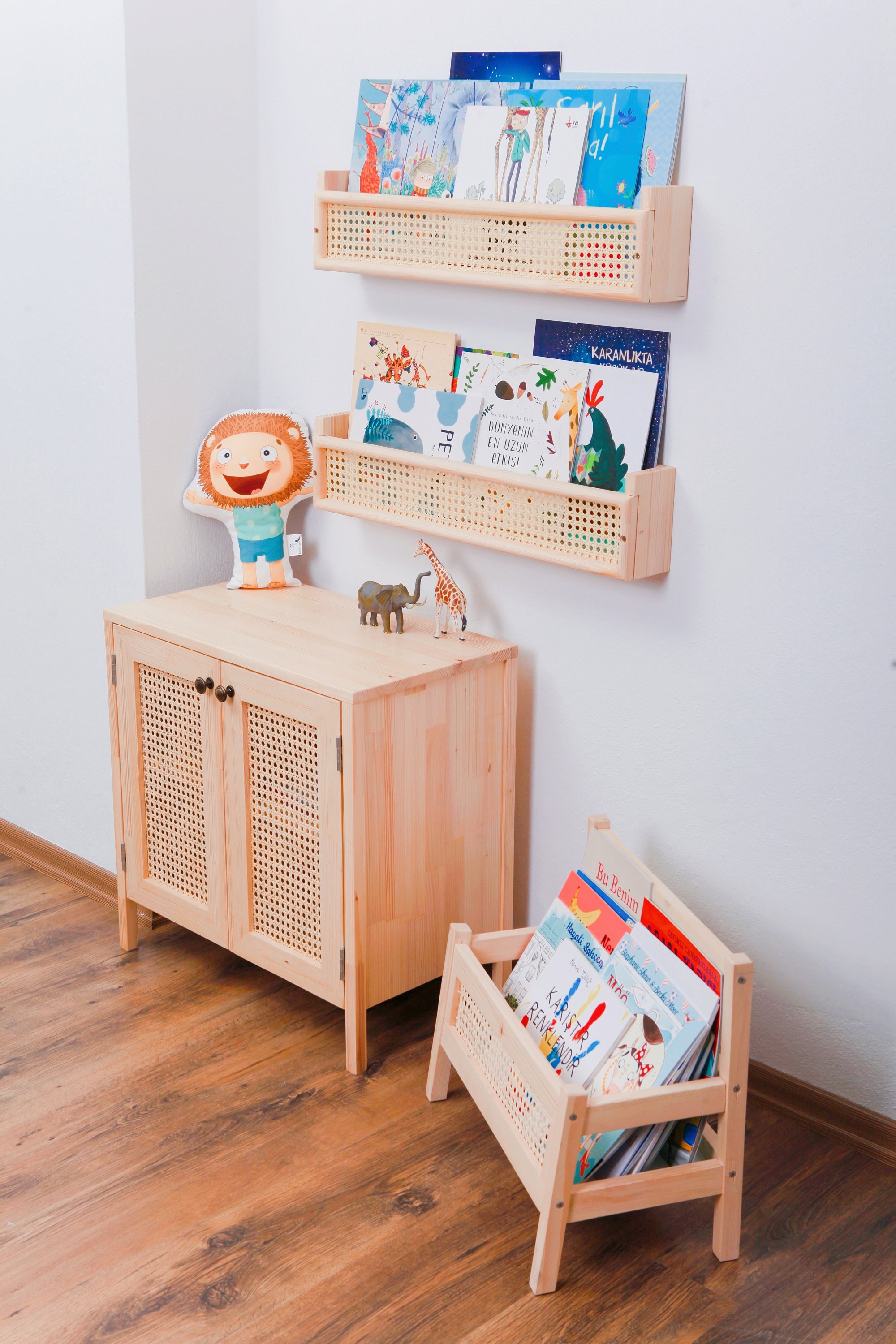 Nursery Room Floating Wall Shelves Montessori Kids Bookshelf Etsy