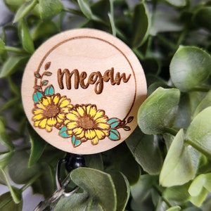 Sunflower Badge Reel, Name Badge Reel, Custom ID Badge, Retractable Badge Reel, Work Badge, Work ID, Personalized Badge,Nurse gift,CNA gift