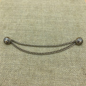 Chain button with traditional button for vest - traditional costume association - Gilet chain - Laiberl chain - traditional costume chain - traditional costume supplies - traditional costume association