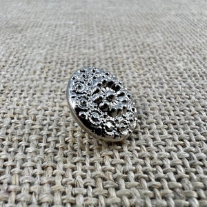 antique metal button - light - 15 mm - button - DIY - LARP - costumes - haberdashery - traditional costume and dirndl