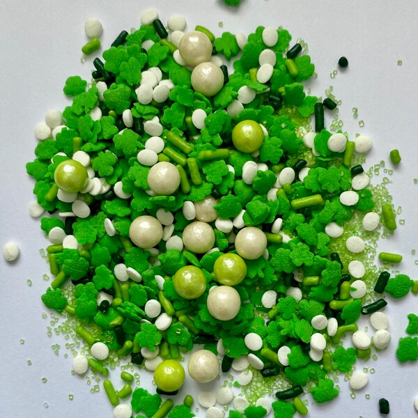 Sprinkles - Shamrock Sprinkles, St Patrick's Day, Edible, Green Sprinkles, Cupcake Sprinkles, Cake Decorating, Baking Sprinkles