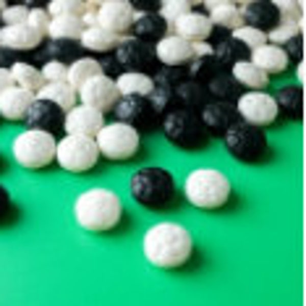 Edible Sugar Soccer Ball Sprinkles, Black and White Soccer Balls, Cake Decorating, Baking, Sports, Cupcakes