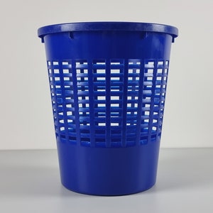 Space Age Design - Vintage CURVER Blue Plastic Waste Paper Basket - Vintage Home Decor - Holland, 1970s.