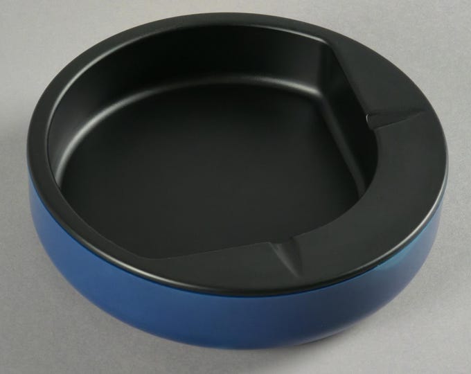 1972 French Space-Age Plastic Ashtray By Jean-René Talopp For SAMP DESIGN, Manade Collection.