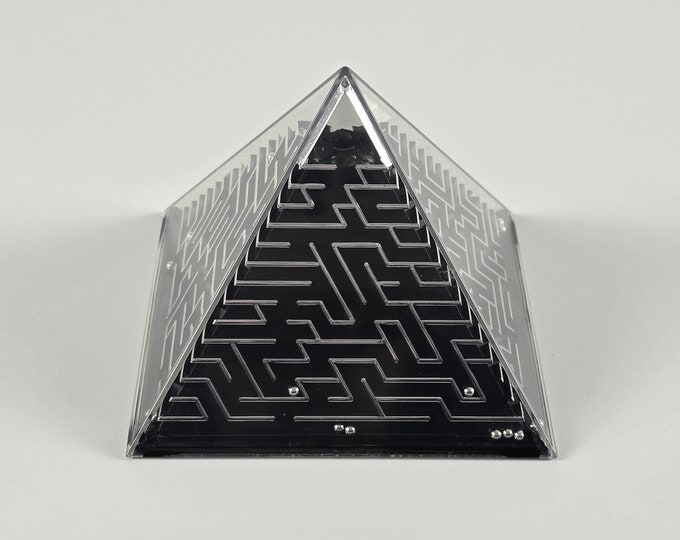 Postmodern Design - Vintage LONCRAINE BROXTON Pyramid Maze Puzzle - UK, 1999.