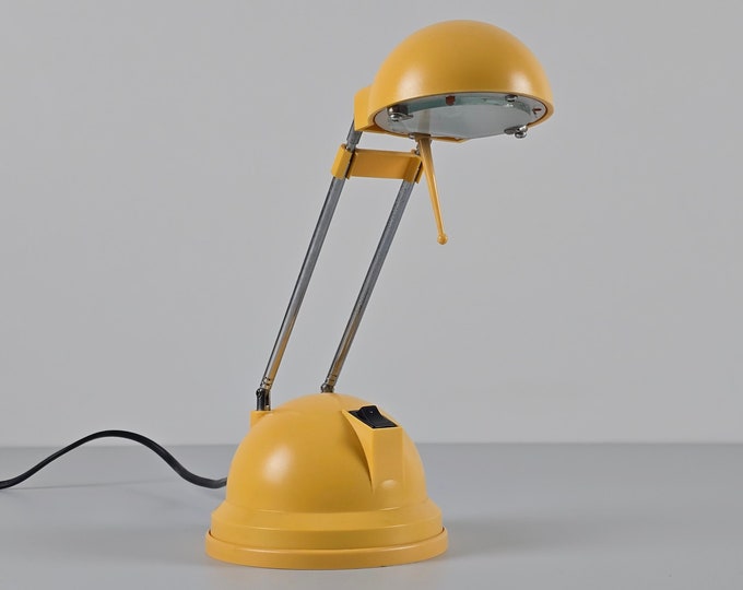 Postmodern Design - Vintage MASCOT LIGHTING Yellow Plastic Adjustable Telescopic Antenna Desk Lamp - Memphis Design - Germany, 1980s.