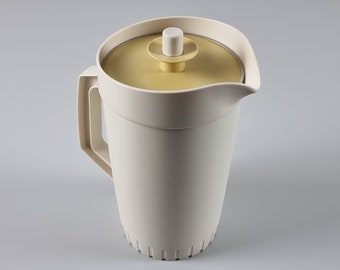 Vintage Tupperware #874 Press N Seal Pitcher With Push-Button Pressure Lid - Retro Juice And Lemonade Jug - Belgium, 1970s.