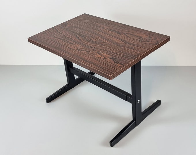 Mid-Century Modern - Vintage Extendable Side Table - Modernist MCM Small Table - Holland, 1960s.