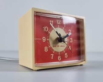 Space Age Design - Vintage GOOD OLD ELECTRIC Beige Plastic Electric Table Alarm Clock - Mid-Century Modern Desk Clocks - Germany, 1970s.