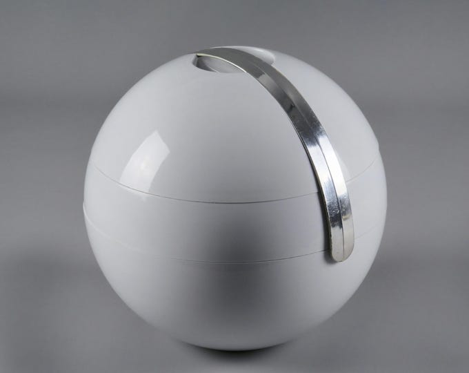 1970s Space Age Design Guzzini 'Stella' Ice Bucket By Paolo Tilche.
