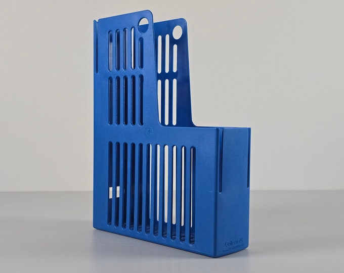 Contemporary Design - Vintage ESSELTE Collecta A4 Blue Plastic Documents Holder, Magazines Holder - Designed by Bo Armstrong, 1980s.