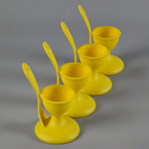 Vintage 1990s Set Of 4 Bodum &#39;Uovo&#39; Yellow Plastic Egg Cups With Spoons.