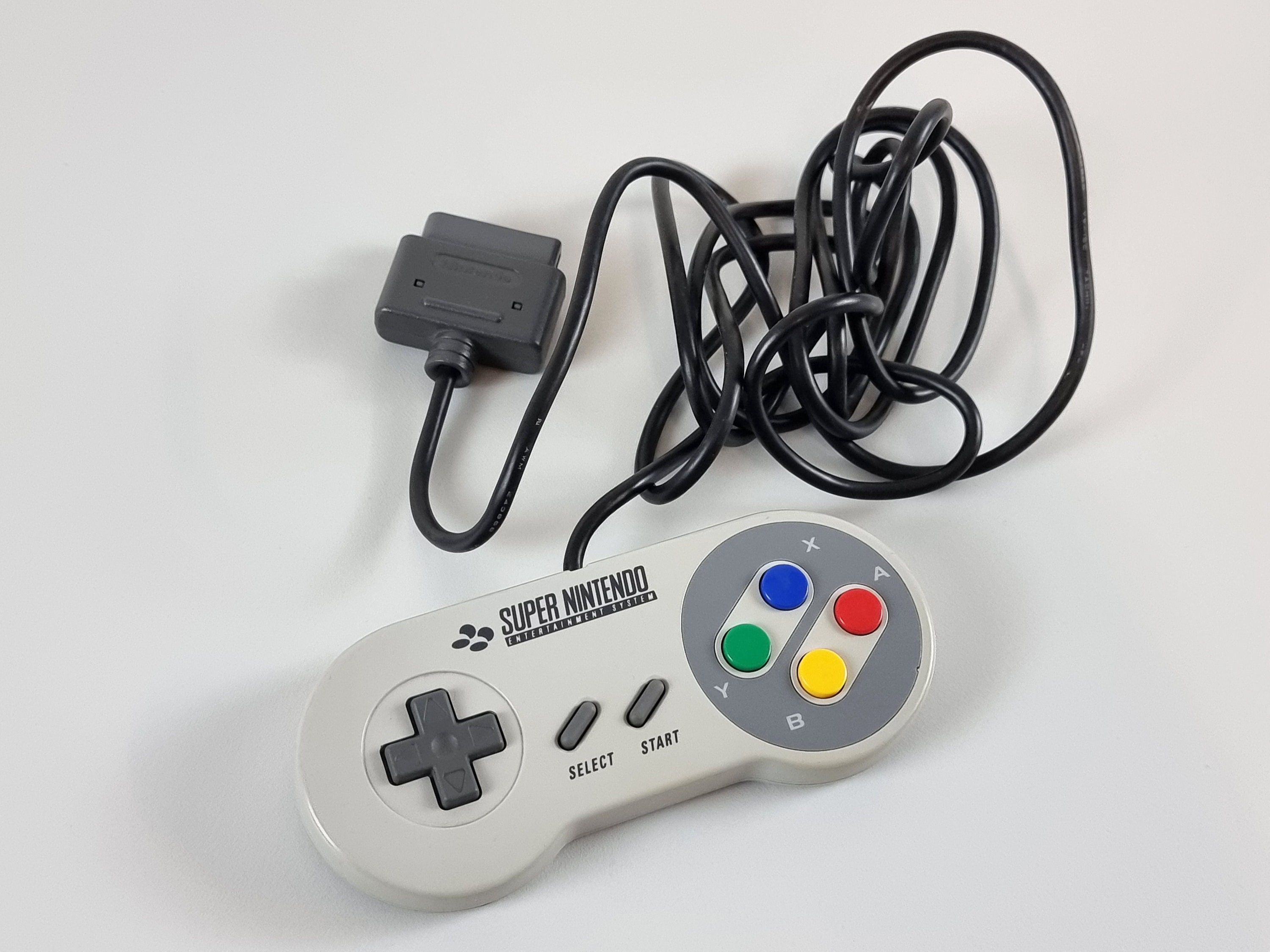 Vintage Gaming Consoles NINTENDO Super Nintendo Entertainment System