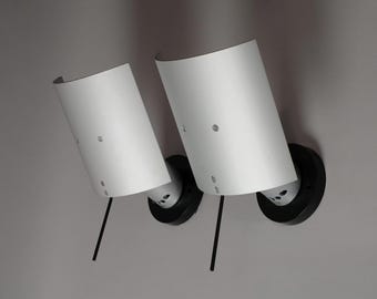 Antonio Citterio Artemide Enea Wall Lamps Pair, 1981 Italian Postmodern Design, Cast Aluminium.