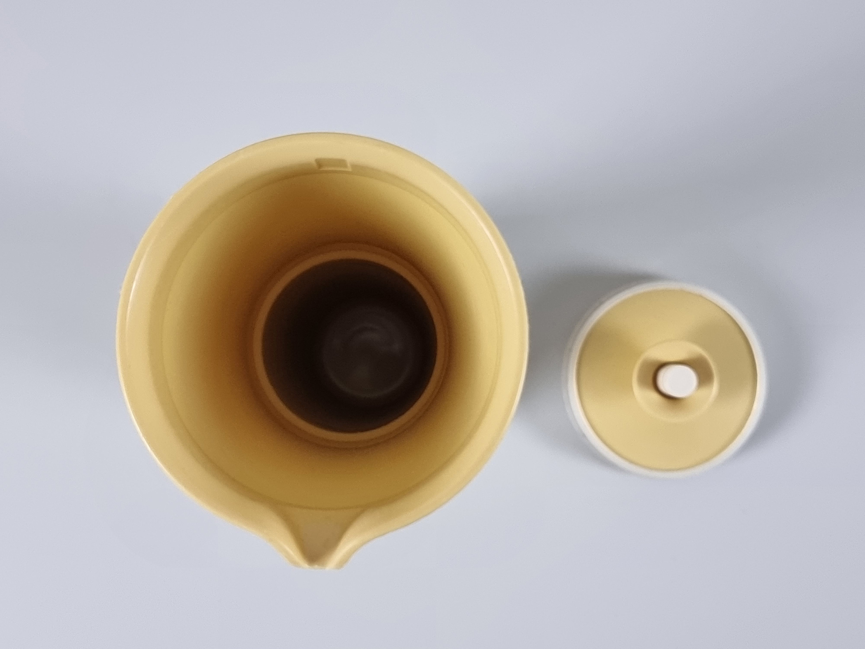 Vintage TUPPERWARE 1246 Creamer And Salad Dressing Container With