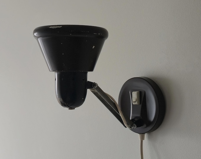 1960s Vintage Adjustable Industrial Wall Lamp — Mid-Century Modern Accent Light.