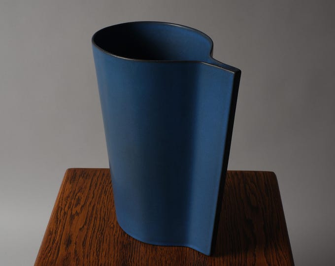 Cor Unum Bouquet Vase by Zweitse Landsheer, Blue Ceramic, Dutch Postmodern, 1980s.