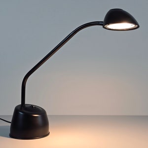 Vintage 1980er Jahre Postmoderne Industrie Schreibtischlampe Von Happylight Holland.
