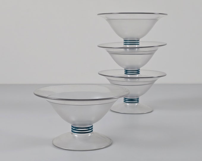 Postmodern Design - Vintage Set Of 4 TUPPERWARE 2854A-4 Dessert Bowls, Ice-Cream Cups - Belgium, 1980s.