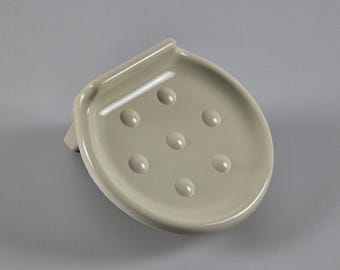 New in box 1970s vintage Carrara & Matta 'America' wall-mounted soap dish.