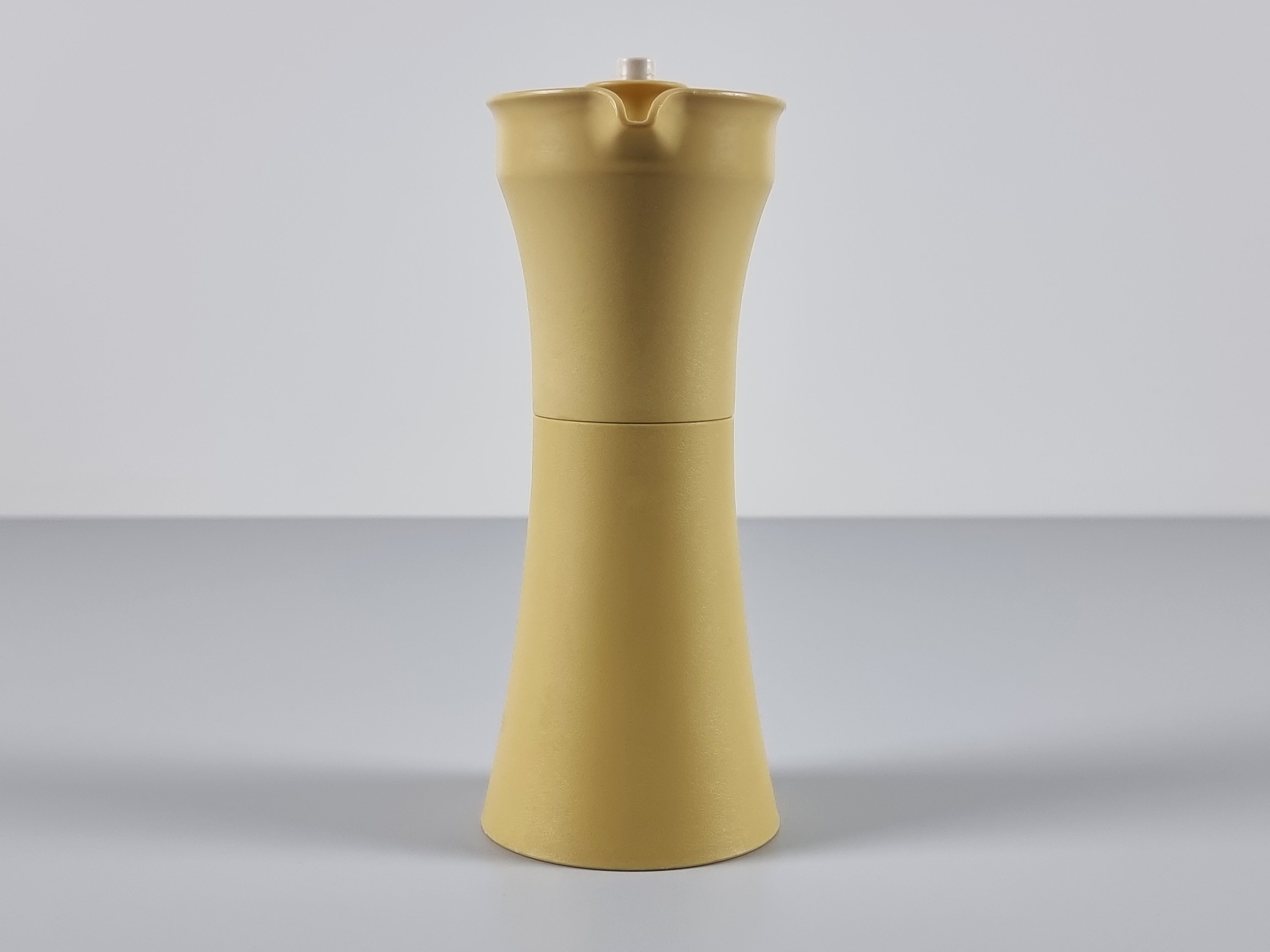 Vintage TUPPERWARE 1246 Creamer And Salad Dressing Container With