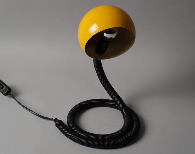 Vrieland Design Flexible Cobra Table Lamp, Yellow Snake Lamp, 1970s, Holland.