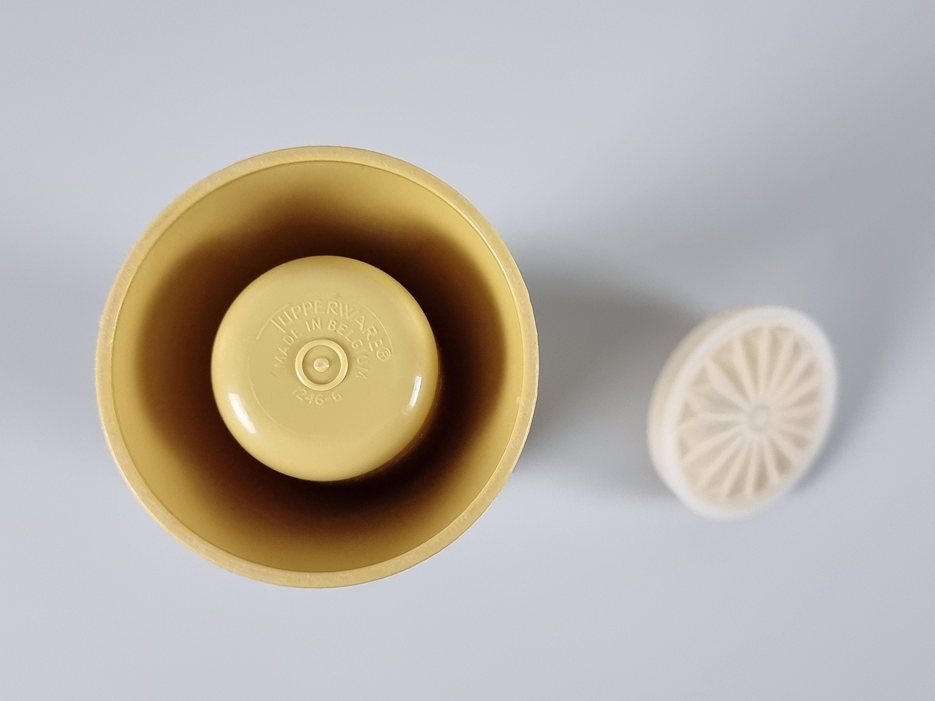 Vintage TUPPERWARE 1246 Creamer And Salad Dressing Container With