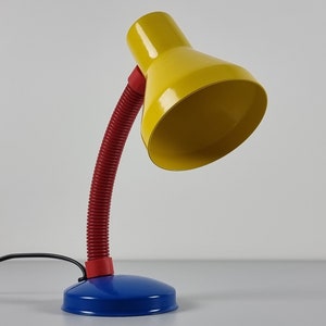 Mid-Century Modern - Vintage G&G Tricolor Gooseneck Desk Lamp - Retro Flexible Table Lamp - Holland, 1980s.