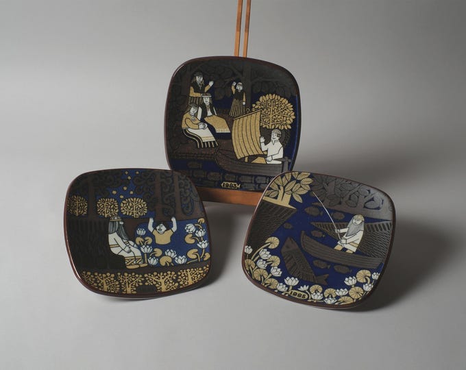 Arabia Finland Kalevala Set of 3 Annual Plates by Raija Uosikkinen, 1981, 1983, 1985.