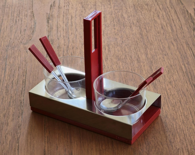 1970s Vintage VALIRA 'Modelo Hotel' Serving Saucers Set With Stand • Spanish Space Age Design Kitchenware.