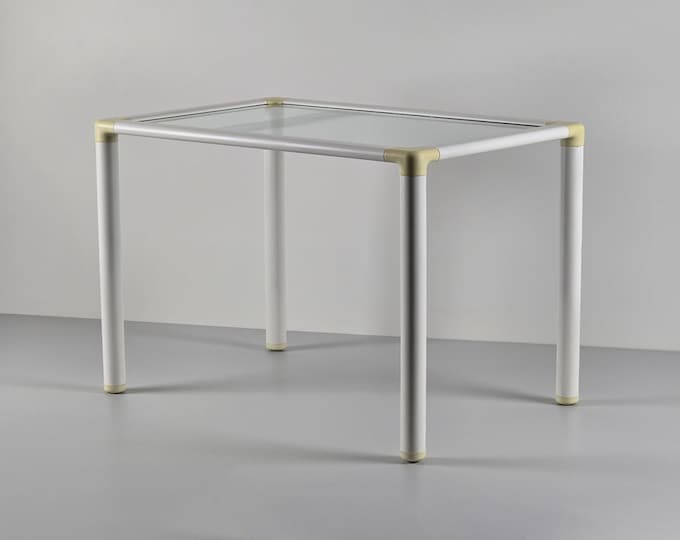 Postmodern Design - Vintage Side Table With Tubular Plastic Frame & Glass Top - Vintage Furniture - Holland, 1980s.