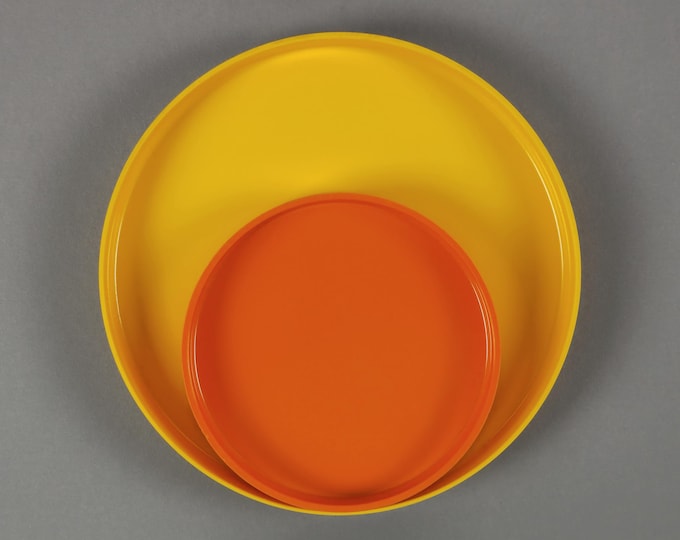 New Old Stock 1970s Set Of 2 Melamine Trays From Sweden.