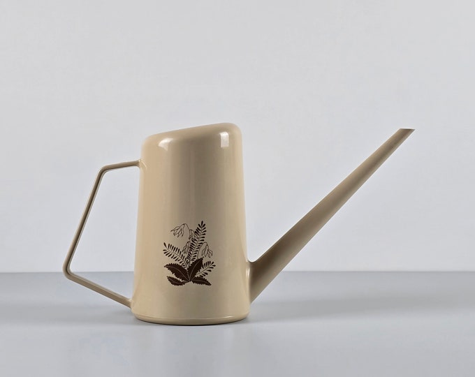 Space Age Design - Vintage TIGER PLASTICS Beige Plastic Watering Can - Water Carafe For Plants - Holland, 1970s