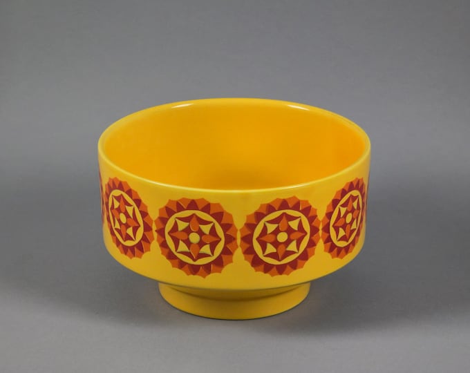 1970s Space Age Design Yellow Ceramic Bowl.