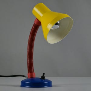 Vintage 1980er Jahre G & G Tricolor Flexible Schwanenhals Schreibtischlampe - Retro Industrieller-Postmoderner Stil Tischleuchte.