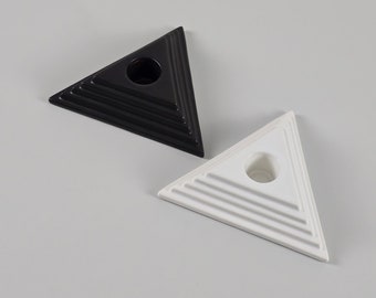 Postmodern Design - Vintage Set Of 2 Triangular Candle Holders, Ceramic Candlestick Holders - Holland, 1980s.