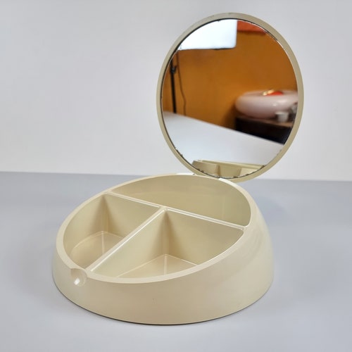 Space Age Design - Vintage GEDY Beauty Box - Cosmetic & Jewellery Container Box For Avon - Designed shops By Makio Hasuike, 1970s.