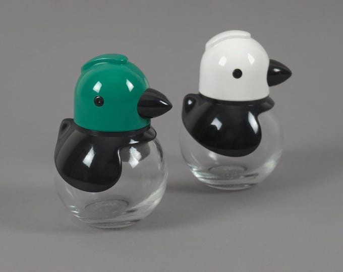 New Old Stock 1980s Vintage Postmodern STOHA Bird Salt & Pepper Shakers.