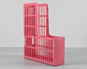 Postmodern ontwerp - Vintage roze plastic documentenhouder, tijdschriftenhouder - Vintage kantooraccessoires - Nederland, jaren 80.