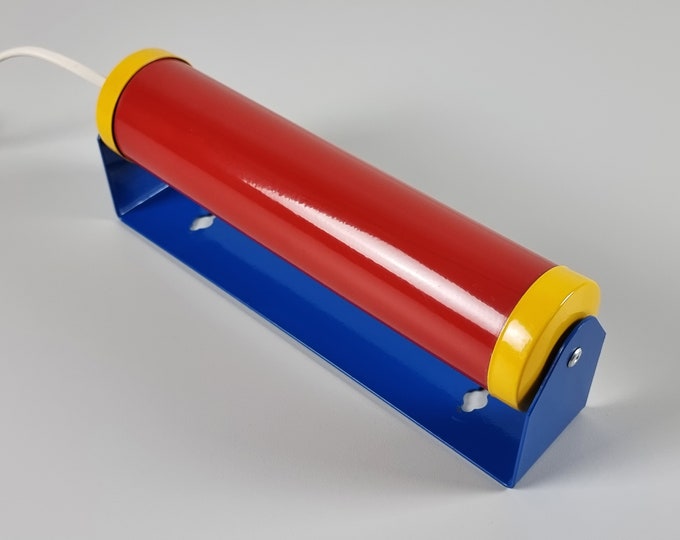 Mid-Century Modern - Vintage G&G Tricolor Adjustable Wall Light Fixture - Postmodern Wall Lamp - Designed By Gérard Gossé - Holland, 1980s.