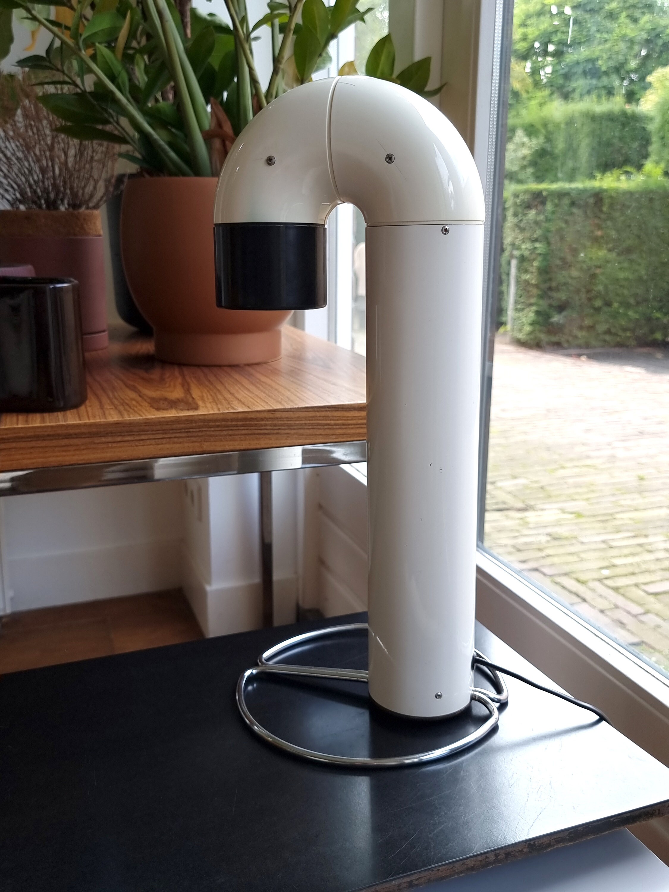 Space Age Design - Flamingo Table Lamp - Concord UK