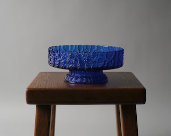 Georgshütte Arktis Footed Bark Glass Bowl, 1970s Mid-Century Modern Glassware, West Germany.