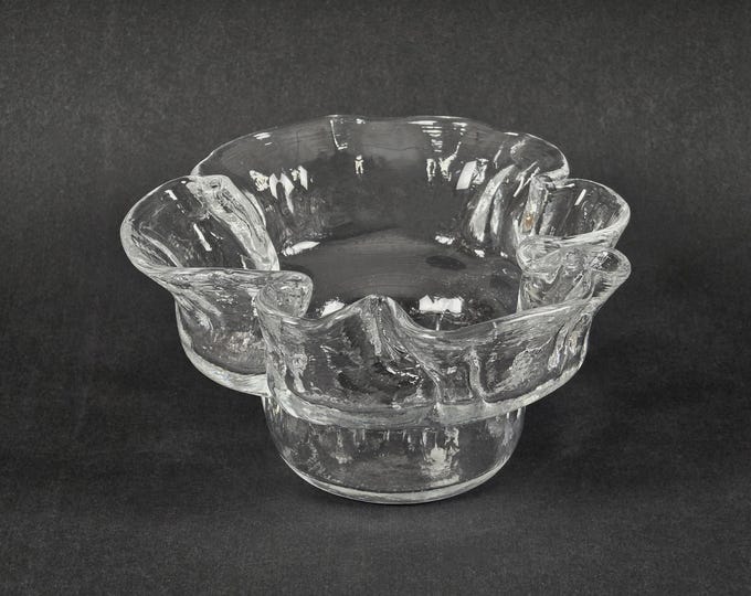 Vintage 1970s Swedish Glass Bowl By Christer Sjögren For Lindshammar Glasbruk.