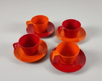 Space Age Design - Set Of 4 Vintage KAYSER Luran Plastic Tea Cups With Saucers - Vintage Home Decor - W. Germany, 1970s.